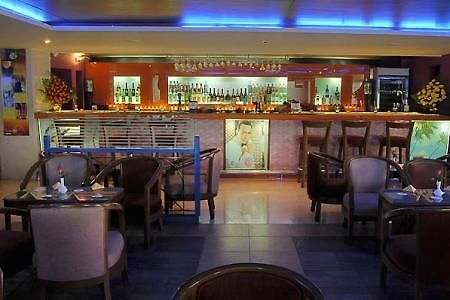 Breeze Hotel Chennai Ngoại thất bức ảnh