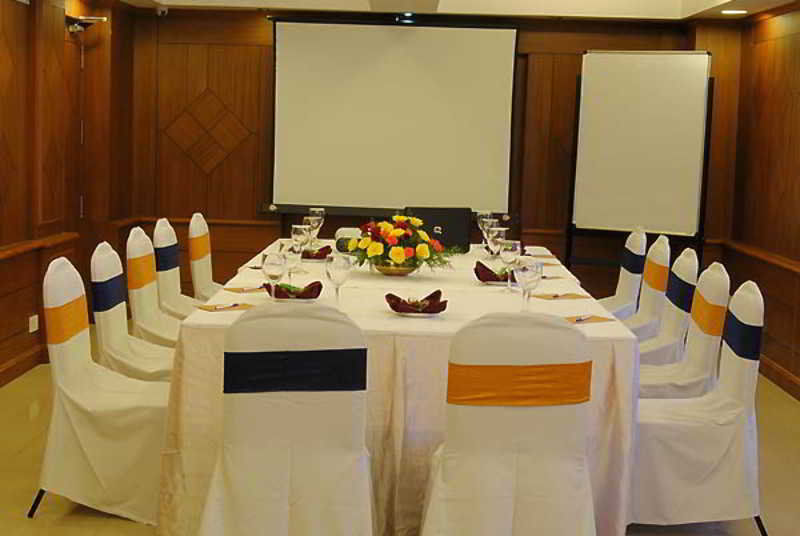 Breeze Hotel Chennai Ngoại thất bức ảnh
